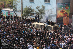 خواندن نماز میت بر پیکر شهید مدافع حرم شهید سجاد زبرجدی