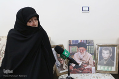 دیدار خانواده قرآنی با خانواده شهیدان غیاثوند قیصری 