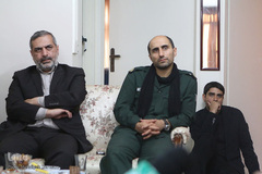 دیدار خانواده قرآنی با خانواده شهیدان غیاثوند قیصری 