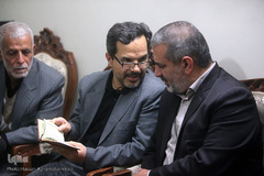 دیدار نمایندگان جامعه قرآنی با خانواده شهید «مهدی خاتمی»