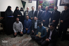 دیدار نمایندگان جامعه قرآنی با خانواده شهید «مهدی خاتمی»