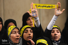 دیدار دانش‌آموزان و دانشجویان با رهبر انقلاب