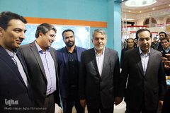 حضور وزیر فرهنگ و ارشاد در غرفه ایکنا