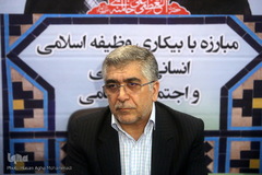 بازدید دکتر طیبی مدیر جهاد دانشگاهی از نمایشگاه مطبوعات