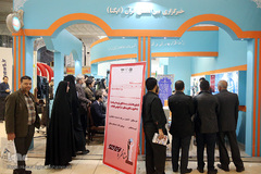 مناظره دانشجویی در غرفه ایکنا ـ نمایشگاه مطبوعات
