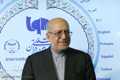 محمدرضا نعمت‌زاده وزیر صنعت و معدن مهمان ایکنا در روز هفتم نمایشگاه مطبوعات
