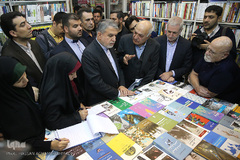 کتاب‌گردی سیدرضا صالحی‌امیری، وزیر فرهنگ و ارشاد اسلامی