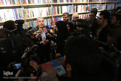 کتاب‌گردی سیدرضا صالحی‌امیری، وزیر فرهنگ و ارشاد اسلامی