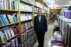 کتابگردی احمد مسجد جامعی