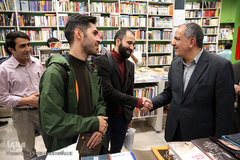 کتابگردی احمد مسجد جامعی