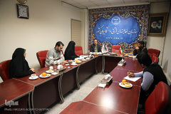 نشست هم‌اندیشی پیرامون مسائل روز قرآن و طب