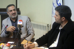 نشست «بهره‌مندی از ظرفیت جامعه قرآنی در پیاده‌روی اربعین»