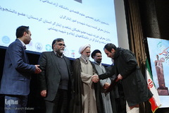 آئین اعطای تندیس ملی فداکاری دانشجویان ایران