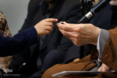 دیدارجمعی‌ازخانواده‌های‌شهدای مدافع‌حرم با رهبرانقلاب