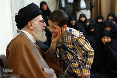 دیدارجمعی‌ازخانواده‌های‌شهدای مدافع‌حرم با رهبرانقلاب