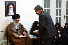 دیدارجمعی‌ازخانواده‌های‌شهدای مدافع‌حرم با رهبرانقلاب