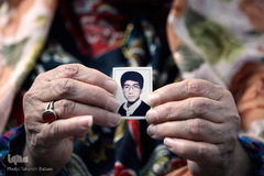 دیدار نمایندگان جامعه قرآنی با خانواده شهید «حسین الوندی»