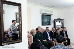 دیدار نمایندگان جامعه قرآنی با خانواده شهید «حسین الوندی»