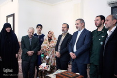 دیدار نمایندگان جامعه قرآنی با خانواده شهید «حسین الوندی»