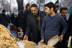 خرید شب یلدا