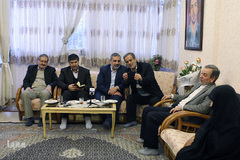 دیدار جمعی از جامعه قرآنی با خانواده شهید ابراهیم لشکری نژاد