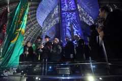 اهتزاز پرچم گنبد حرم حضرت عبدالعظیم(ع) بر فراز برج میلاد