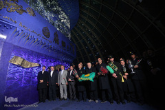 اهتزاز پرچم گنبد حرم حضرت عبدالعظیم(ع) بر فراز برج میلاد