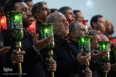 اهتزاز پرچم گنبد حرم حضرت عبدالعظیم(ع) بر فراز برج میلاد