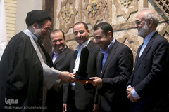  تجلیل از حجت‌الاسلام والمسلمین سیدعباس موسویان، دبیر کمیته فقهی سازمان بورس و اوراق بهاداربعنوان اولین شخص حقیقی برنده جایزه مالی اسلامی در ایران