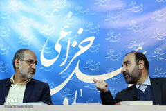 نشست نقد و بررسی کتاب «حماسه حسینی»