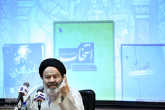 حجت‌ الاسلام‌ و المسلمین نواب رئیس دانشگاه ادیان و مذاهب