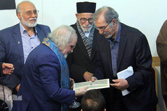 مراسم تجلیل از نویسنده و شاعر برجسته آیینی استاد «محمد علی مجاهدی» (پروانه) 