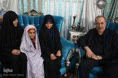 دیدار صالحی با خانواده شهید اویدالاثر مدافع حرم مرتضی کریمی
