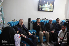 دیدار صالحی با خانواده شهید اویدالاثر مدافع حرم مرتضی کریمی
