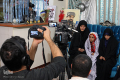 دیدار صالحی با خانواده شهید اویدالاثر مدافع حرم مرتضی کریمی
