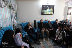 دیدار صالحی با خانواده شهید اویدالاثر مدافع حرم مرتضی کریمی
