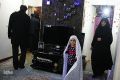 دیدار صالحی با خانواده شهید اویدالاثر مدافع حرم مرتضی کریمی
