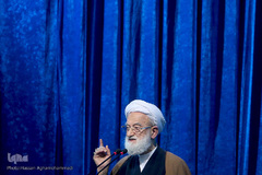  آیت‌الله محمد امامی کاشانی، امام جمعه موقت تهران