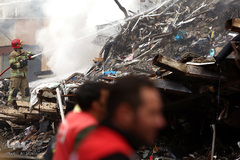 سومین روز از عملیات آوار برداری ساختمان پلاسکو