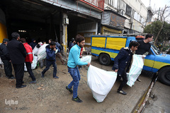 تخلیه مغازه های اطراف ساختمان حادثه دیده پلاسکو