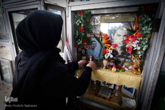 غبار روبی و عطر افشانی مزار مطهر شهدا