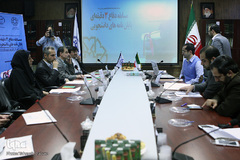 مسابقه دفاع سه دقیقه‌ای از پایان‌نامه‌های دانشجویی