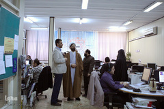 نشست ایمان در بحران