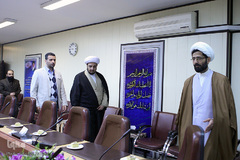 نشست ایمان در بحران