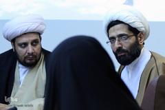 نشست ایمان در بحران