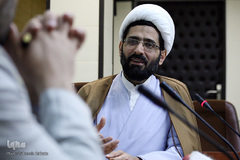 نشست ایمان در بحران