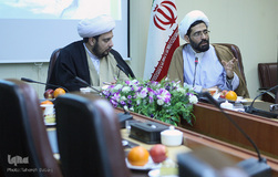 نشست ایمان در بحران