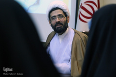 نشست ایمان در بحران