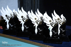 تندیس برگزیدگان نخستین جایزه ایثار و رسانه 