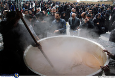 تجمع عزاداران فاطمی در میدان امام حسین (ع)